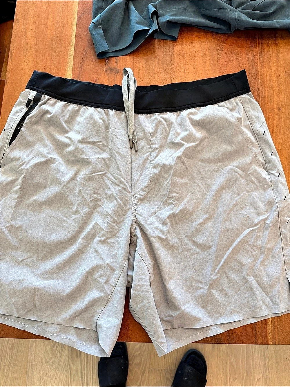 Ten Thousand Brand Mens Shorts XL 7”